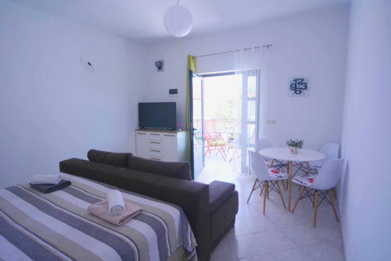 Apartament Arija *